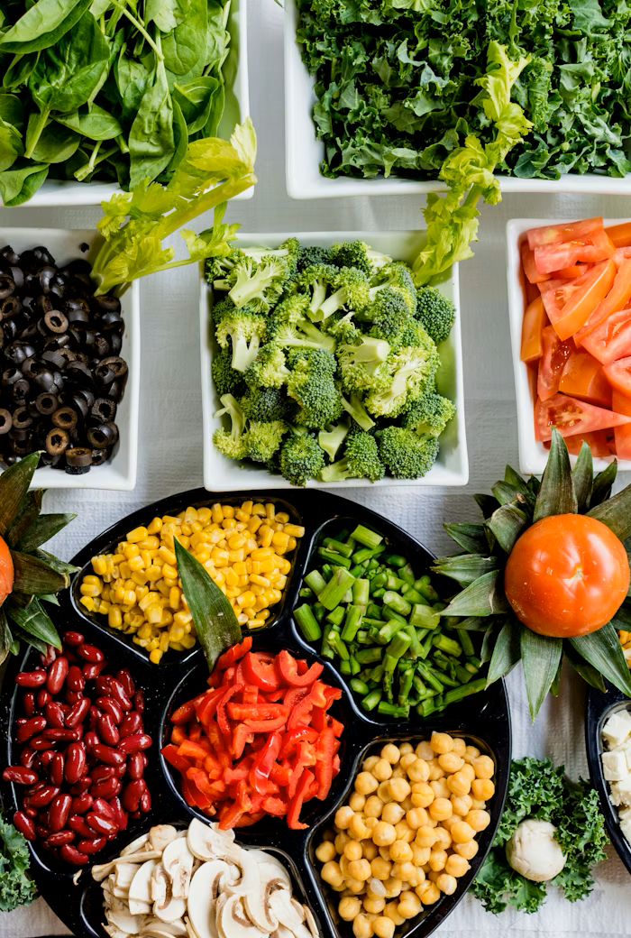<p>Transform Your<br><span style="color: #75a91b;"><em>Weight &amp;</em></span><br>Nourish Your Life</p>